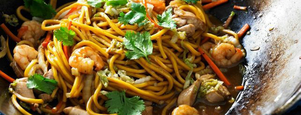 Chicken and Prawn Hailam Noodles (by Adam Liaw)