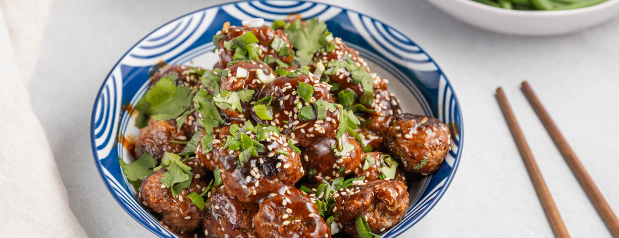 Chinese Beef Meatballs in Hoisin Sauce