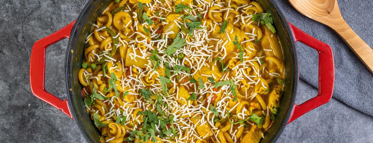 One Pot Yellow Curry Chicken Pasta